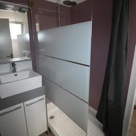 A 100m De La Plage, Maison Ideale Avec Terrasse Et Equipements Complets - Fr-1-22-321